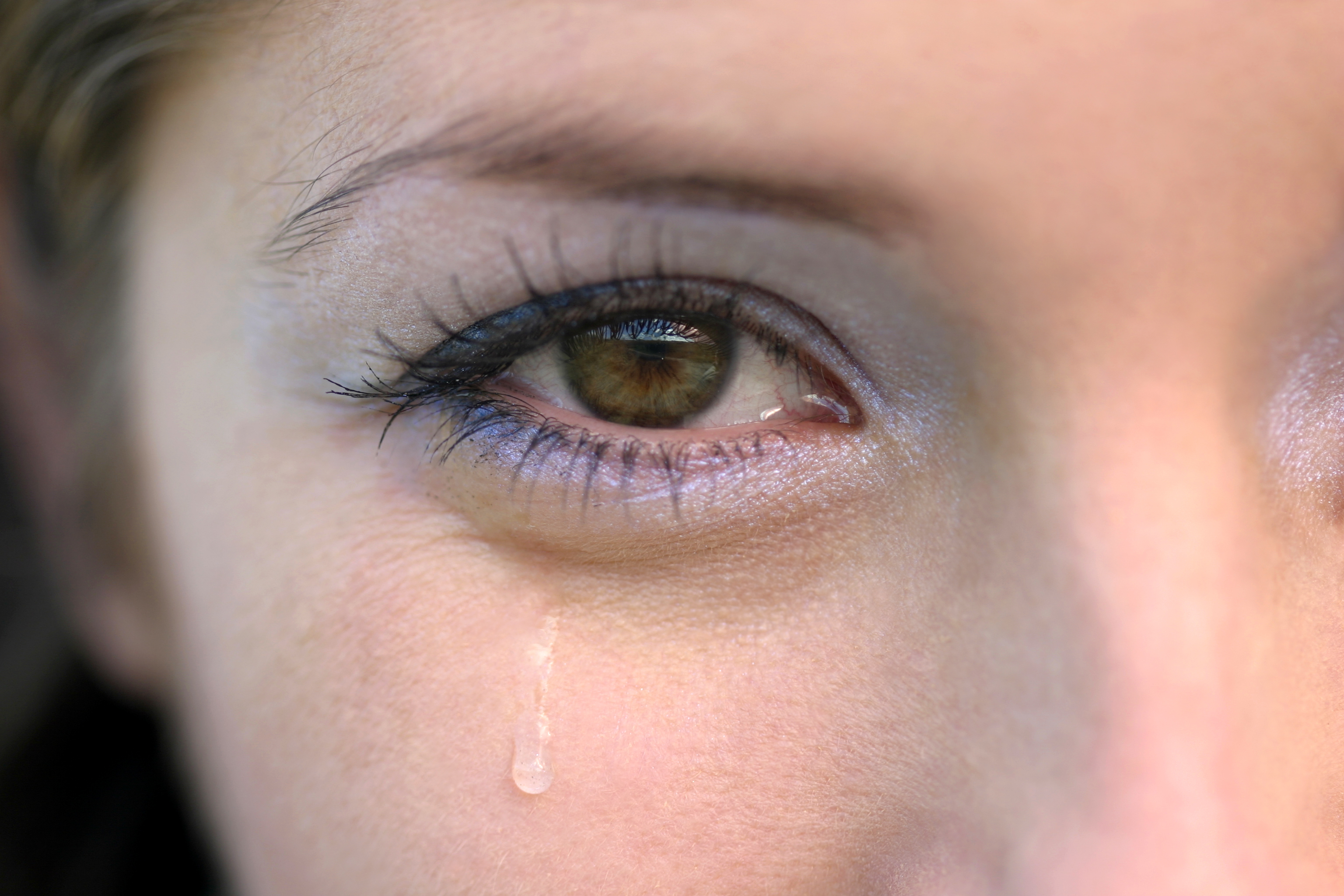 طرق علاج دموع العيون بصحة مرام العلم