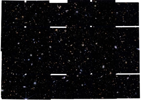  ربما رصد تلسكوب جيمس ويب نجومًا تُشغَّل بواسطة المادة المظلمة