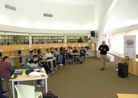 محاضرة للبروفيسور سليم زاروبي في مسابقة hackthon الناصرة