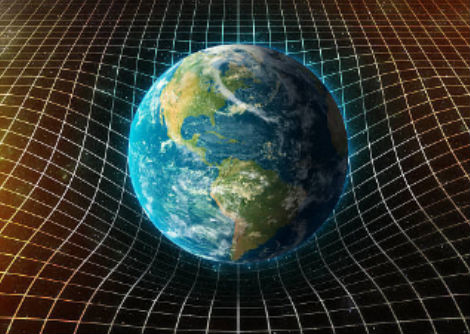 إن كان الزّمان الفلكي منحنياً، فهل يمكننا أن نرى من الفضاء ضوءًا انبعث من الأرض منذ زمن بعيد؟