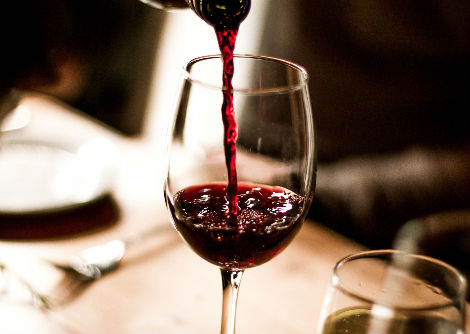 هل يزيد النبيذ الأحمر الوزن؟