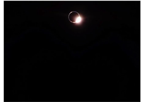  مركبة هبوط قمرية تلتقط صورًا مذهلة لكسوف الشمس