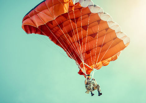 كيف تعمل مظلّة الهبوط 