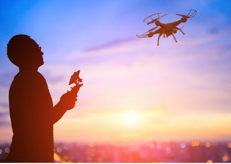 كيف تحلّق الطائرة ذات الطيّار الآلي?