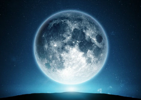 هل تمتلك الكواكب الأخرى أقماراً؟